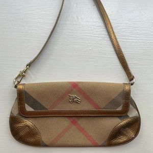 Vintage plaid Burberry wristlet